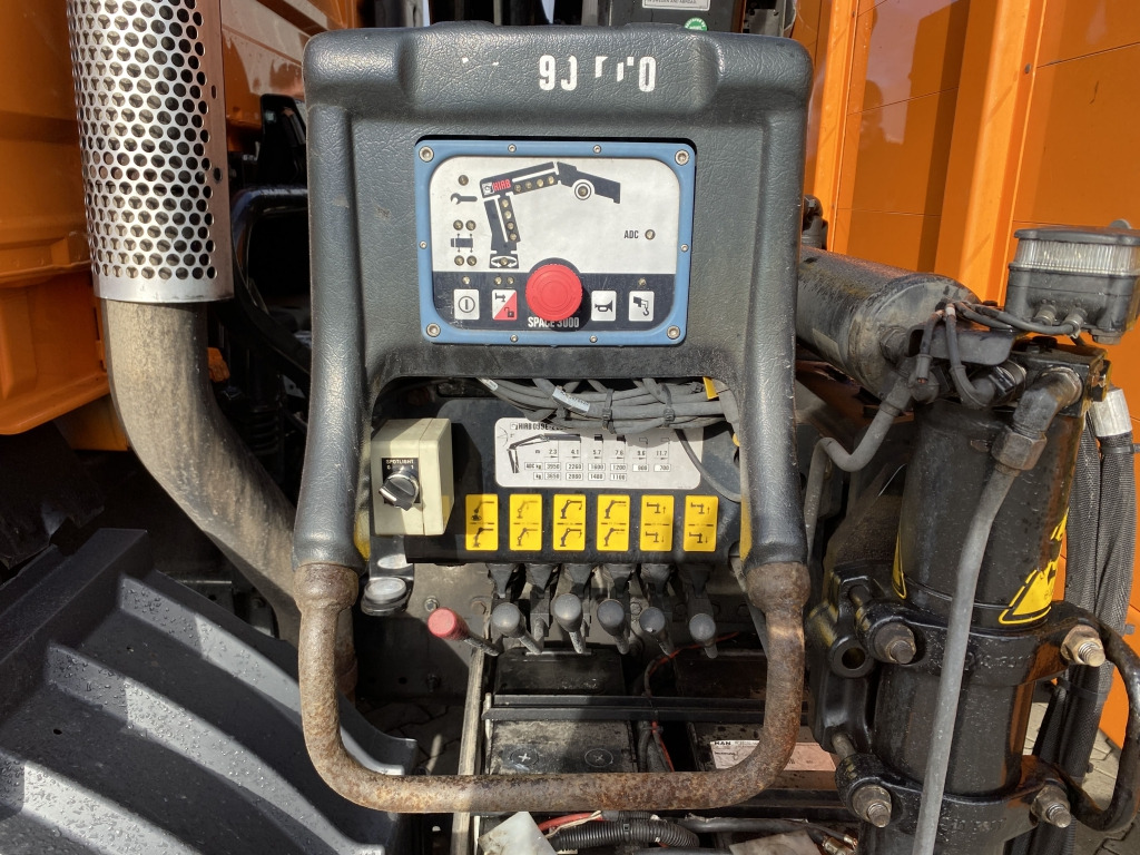 MAN TGM 15.290 4x2 BL / HIAB Faltkran - Autocarro con pianale/ Cassone fisso, Camion con gru: foto 2 MAN TGM 15.290 4x2 BL / HIAB Faltkran - Autocarro con pianale/ Cassone fisso, Camion con gru: foto 2