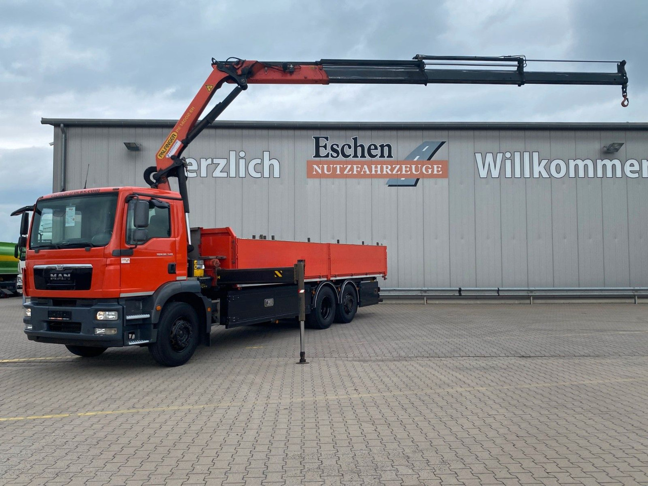 MAN TGM 26.340 6x2-4 LL | PK14002*Funk*Klima*1.Hand - Autocarro con pianale/ Cassone fisso, Camion con gru: foto 1 MAN TGM 26.340 6x2-4 LL | PK14002*Funk*Klima*1.Hand - Autocarro con pianale/ Cassone fisso, Camion con gru: foto 1