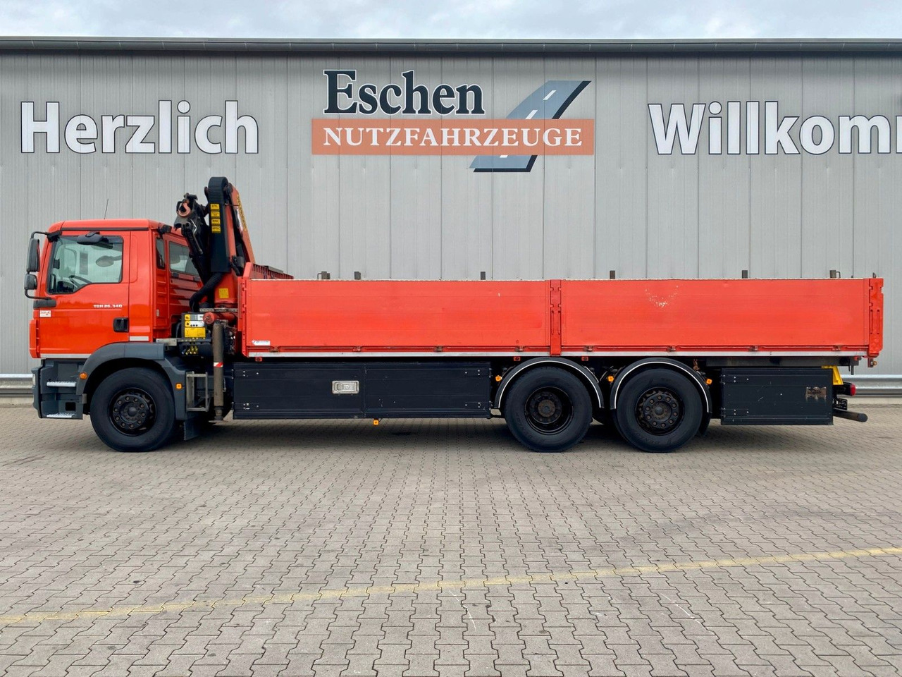 MAN TGM 26.340 6x2-4 LL | PK14002*Funk*Klima*1.Hand - Autocarro con pianale/ Cassone fisso, Camion con gru: foto 3 MAN TGM 26.340 6x2-4 LL | PK14002*Funk*Klima*1.Hand - Autocarro con pianale/ Cassone fisso, Camion con gru: foto 3