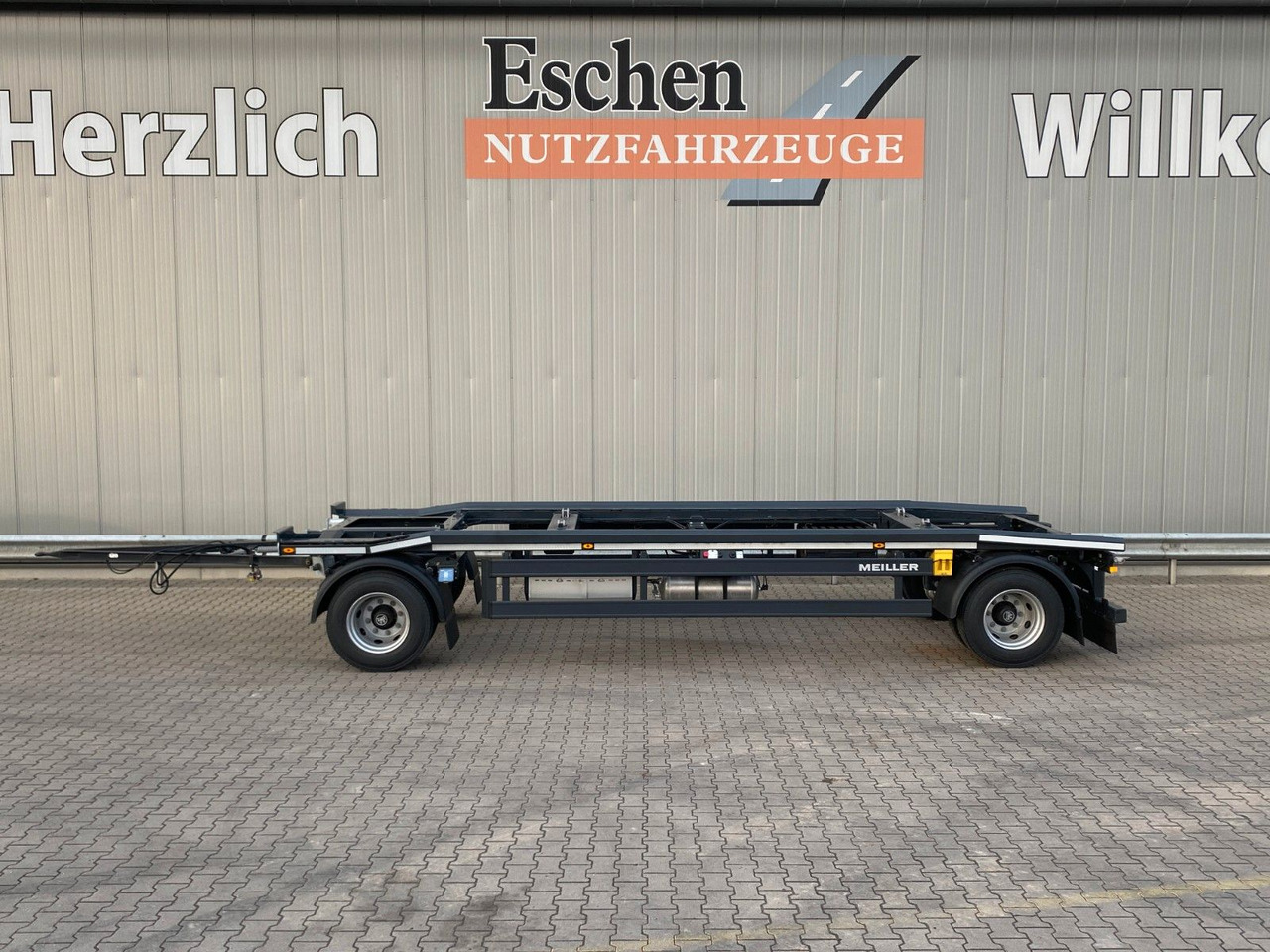 Meiller MG 18 ZO 5,4 NEU*Rückfahrkamera*Werkzeugkasten Meiller MG 18 ZO 5,4 NEU*Werkzeugkasten Abrollcontainer - Rimorchio scarrabile/ Multibenna: foto 2 Meiller MG 18 ZO 5,4 NEU*Rückfahrkamera*Werkzeugkasten Meiller MG 18 ZO 5,4 NEU*Werkzeugkasten Abrollcontainer - Rimorchio scarrabile/ Multibenna: foto 2