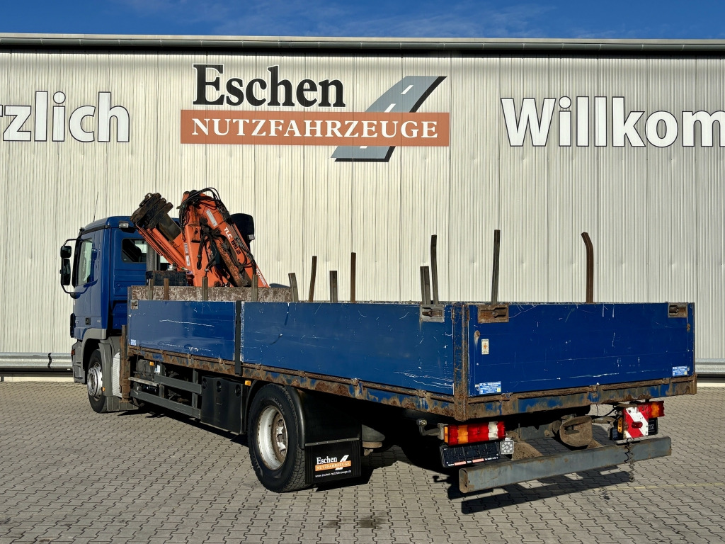 Mercedes-Benz 1832 L / Terex 85.2-A3 Faltkran - Autocarro con pianale/ Cassone fisso, Camion con gru: foto 4 Mercedes-Benz 1832 L / Terex 85.2-A3 Faltkran - Autocarro con pianale/ Cassone fisso, Camion con gru: foto 4