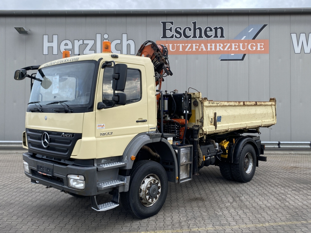 Mercedes-Benz 1833 4x4 AK / Atlas 105.2-AS Kran - Autocarro ribaltabile: foto 2 Mercedes-Benz 1833 4x4 AK / Atlas 105.2-AS Kran - Autocarro ribaltabile: foto 2
