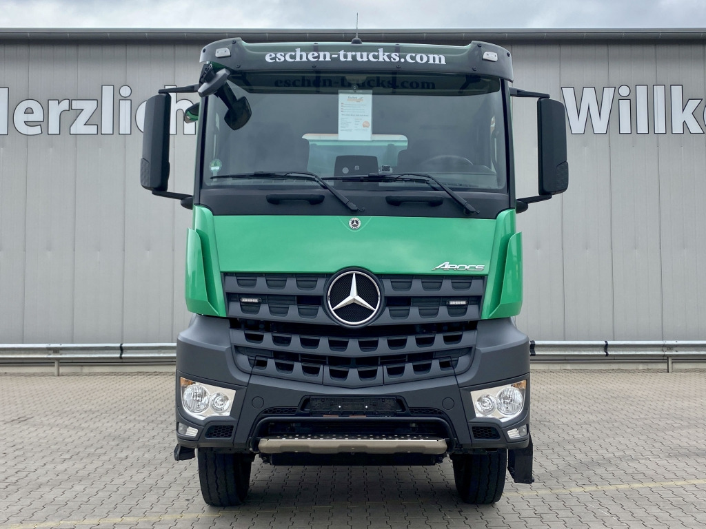 Autocarro ribaltabile Mercedes-Benz 3345 6x6 Arocs: foto 9 Autocarro ribaltabile Mercedes-Benz 3345 6x6 Arocs: foto 9