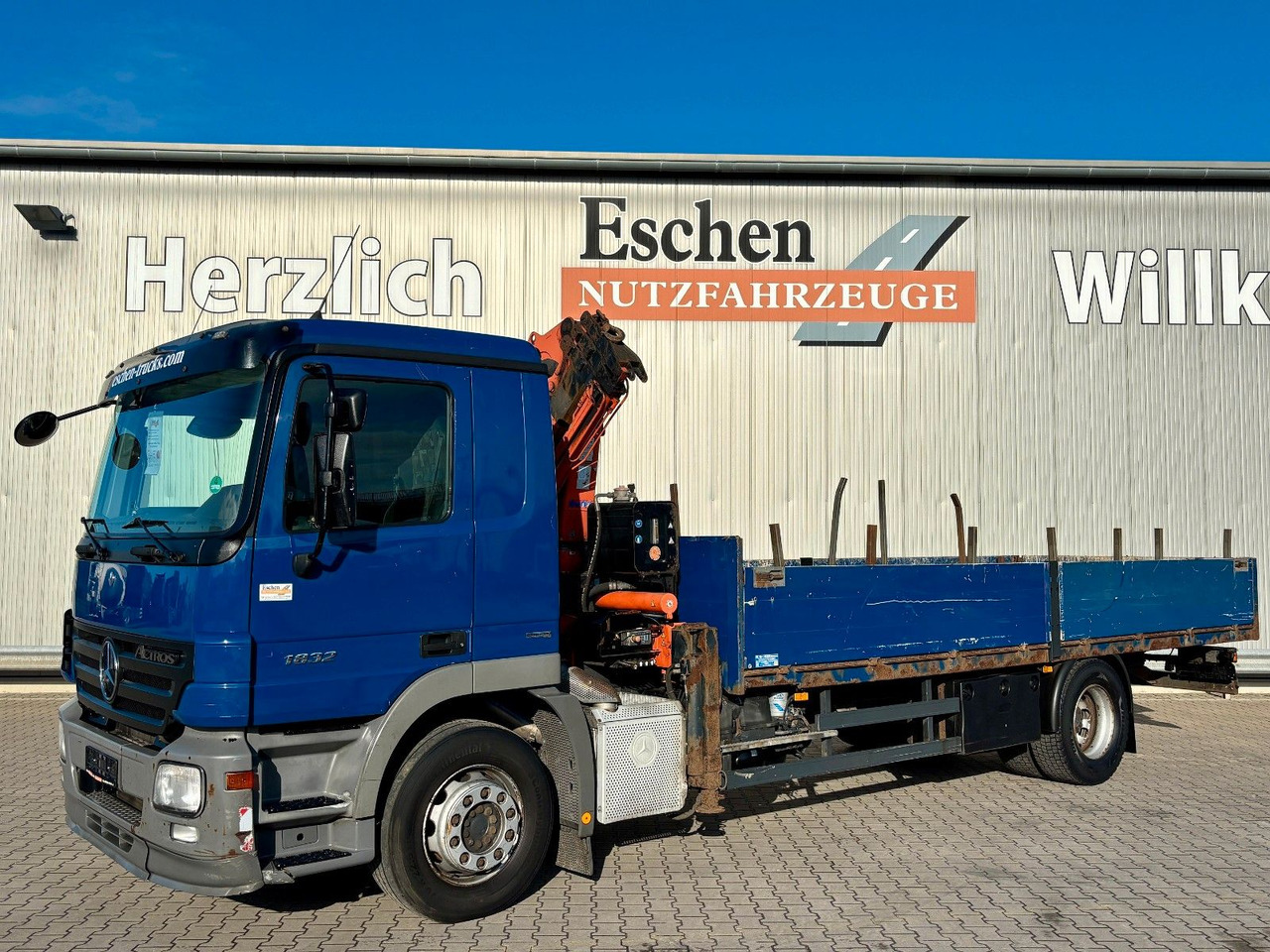 Mercedes-Benz Actros 1832 I Terex 85.2A3*9,10m*Telligent*Klima - Autocarro con pianale/ Cassone fisso, Camion con gru: foto 1 Mercedes-Benz Actros 1832 I Terex 85.2A3*9,10m*Telligent*Klima - Autocarro con pianale/ Cassone fisso, Camion con gru: foto 1