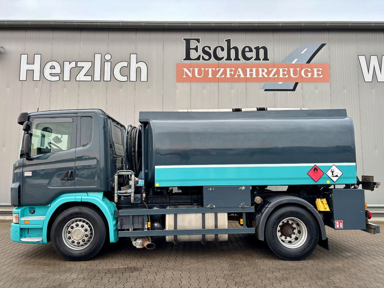 Scania G420 Esterer A3 | 2x Kammern*Oben/Unten*Retarder - Camion cisterna: foto 2 Scania G420 Esterer A3 | 2x Kammern*Oben/Unten*Retarder - Camion cisterna: foto 2