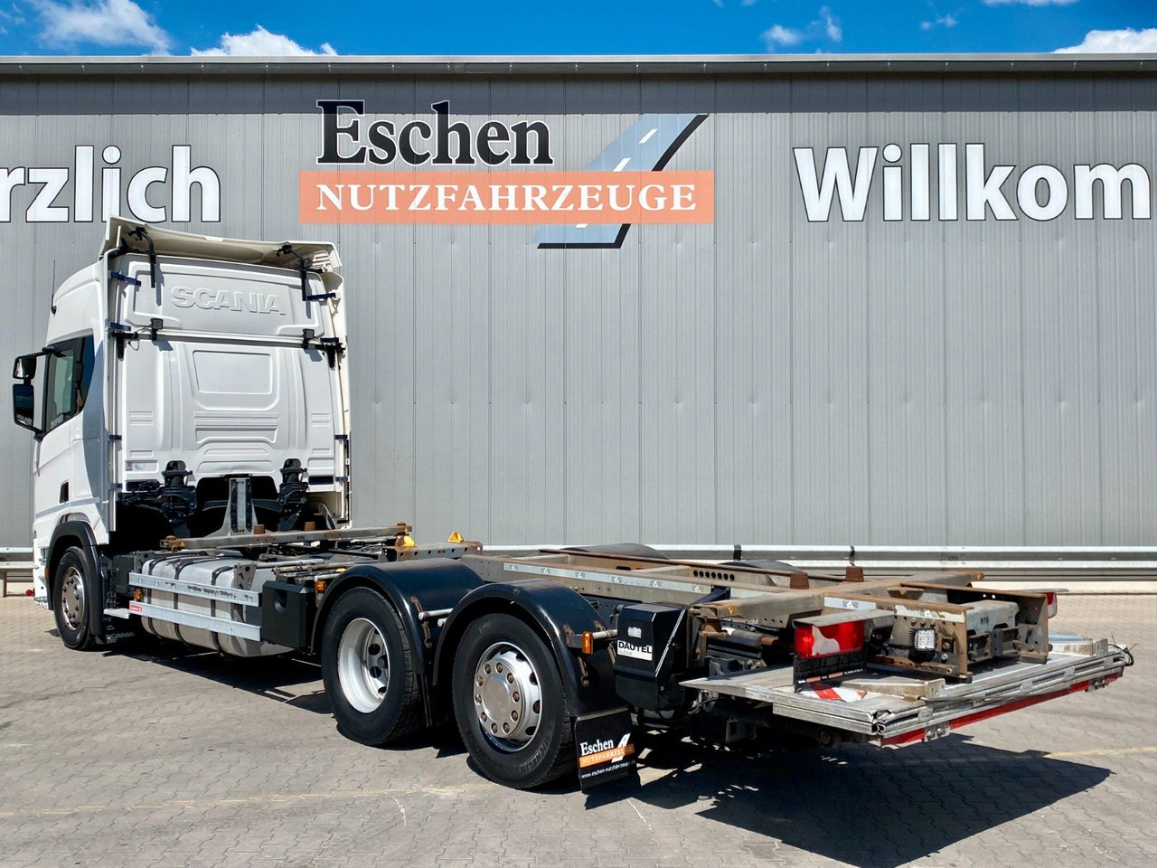 Scania R 450 B 6x2*4 | LBW 1,50to.*AHK*Retarder*Navi*AC - Autocarro portacontainer/ Caisse interchangeable: foto 3 Scania R 450 B 6x2*4 | LBW 1,50to.*AHK*Retarder*Navi*AC - Autocarro portacontainer/ Caisse interchangeable: foto 3