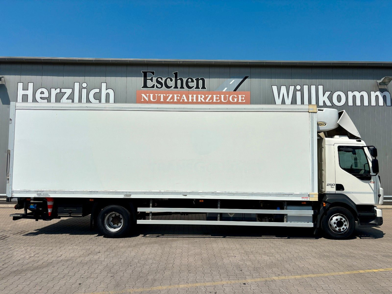 Autocarro frigorifero Volvo FL 250|CarrierSupra1250MT*Diesel/Netz*LBW 2.0to.: foto 6