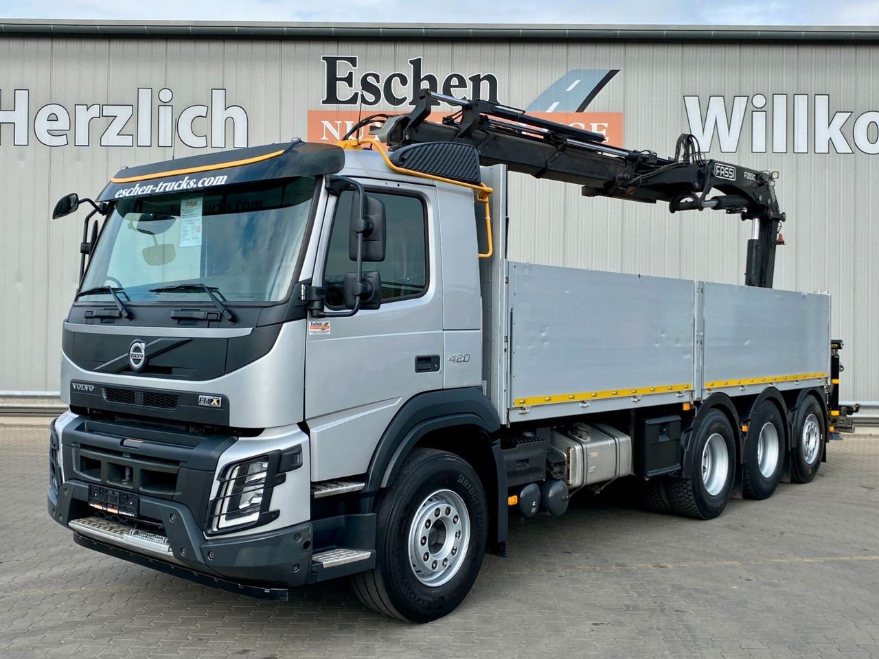 Volvo FMX 420 8x4 | Fassi F255AC2.24XE*FUNK*Fly-Jib*AC - Autocarro con pianale/ Cassone fisso, Camion con gru: foto 2 Volvo FMX 420 8x4 | Fassi F255AC2.24XE*FUNK*Fly-Jib*AC - Autocarro con pianale/ Cassone fisso, Camion con gru: foto 2