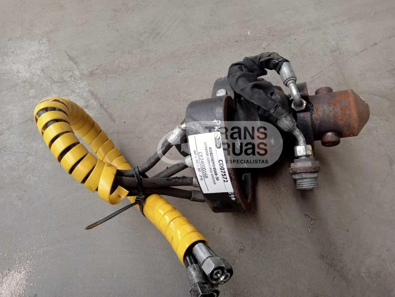 Rotator ocasión 4.500 Kg. - Attrezzatura: foto 1 Rotator ocasión 4.500 Kg. - Attrezzatura: foto 1