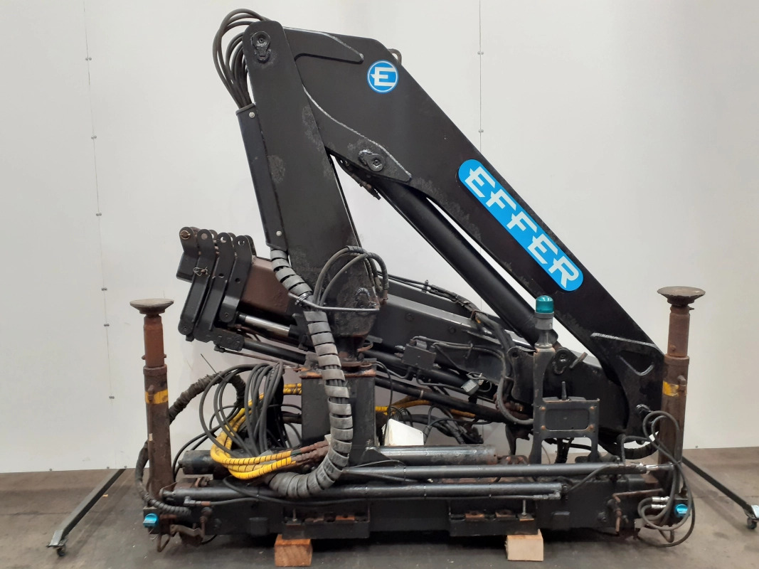 Grúa Effer 100 - 3S - Gru per autocarro per Camion: foto 5 Grúa Effer 100 - 3S - Gru per autocarro per Camion: foto 5