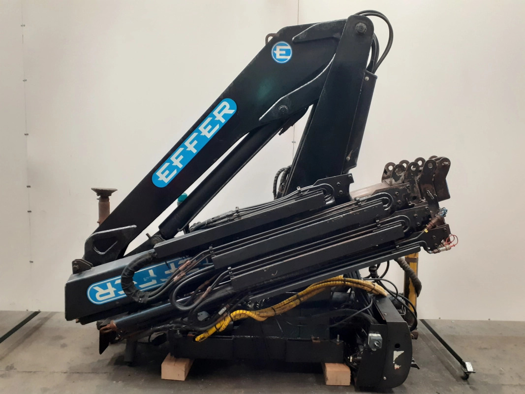 Grúa Effer 100 - 3S - Gru per autocarro per Camion: foto 2 Grúa Effer 100 - 3S - Gru per autocarro per Camion: foto 2