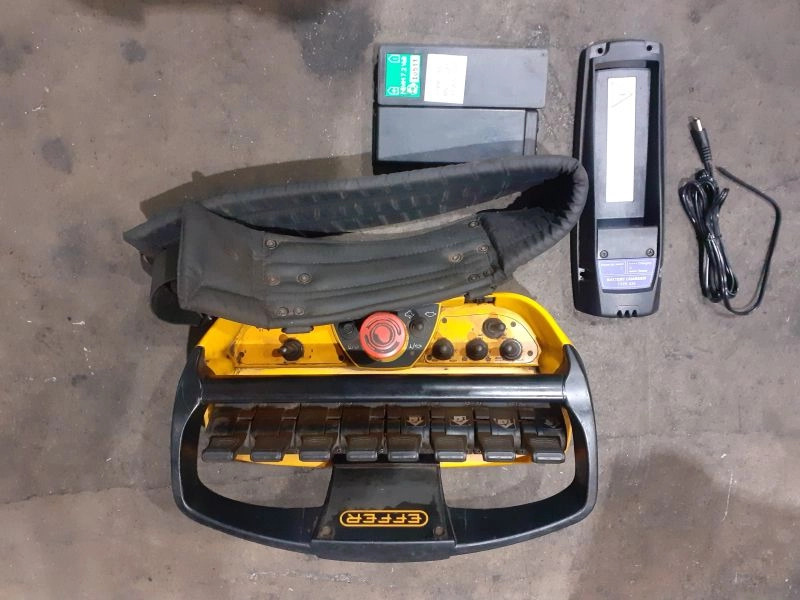 Grúa Effer 145/3S - Gru per autocarro per Camion: foto 4 Grúa Effer 145/3S - Gru per autocarro per Camion: foto 4