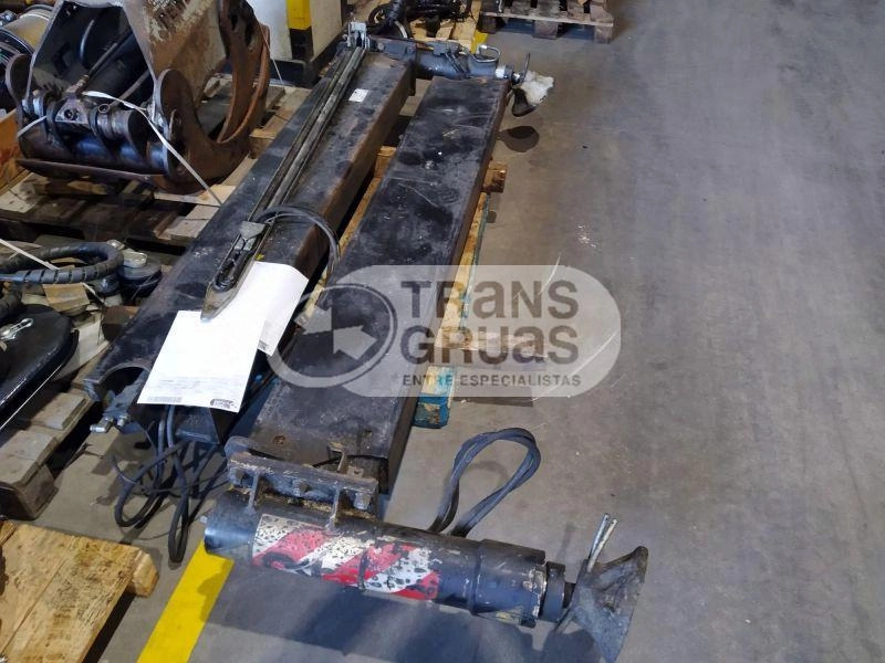 Grúa F385/425AXP.24 solo para recambios - Sistema scarrabili/ Multibenne: foto 1 Grúa F385/425AXP.24 solo para recambios - Sistema scarrabili/ Multibenne: foto 1