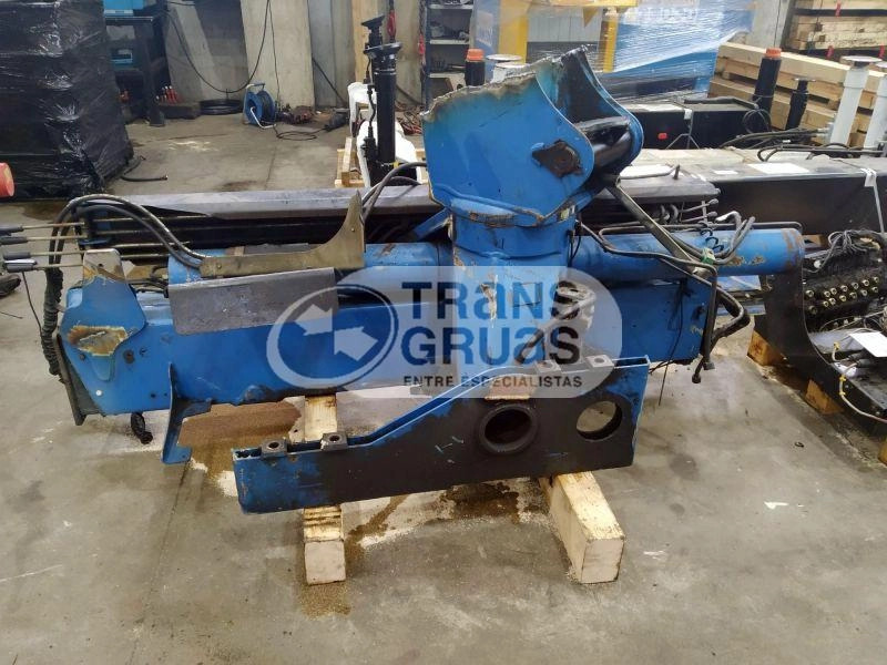 Grúa PK 17000 solo para recambios - Sistema scarrabili/ Multibenne: foto 5 Grúa PK 17000 solo para recambios - Sistema scarrabili/ Multibenne: foto 5