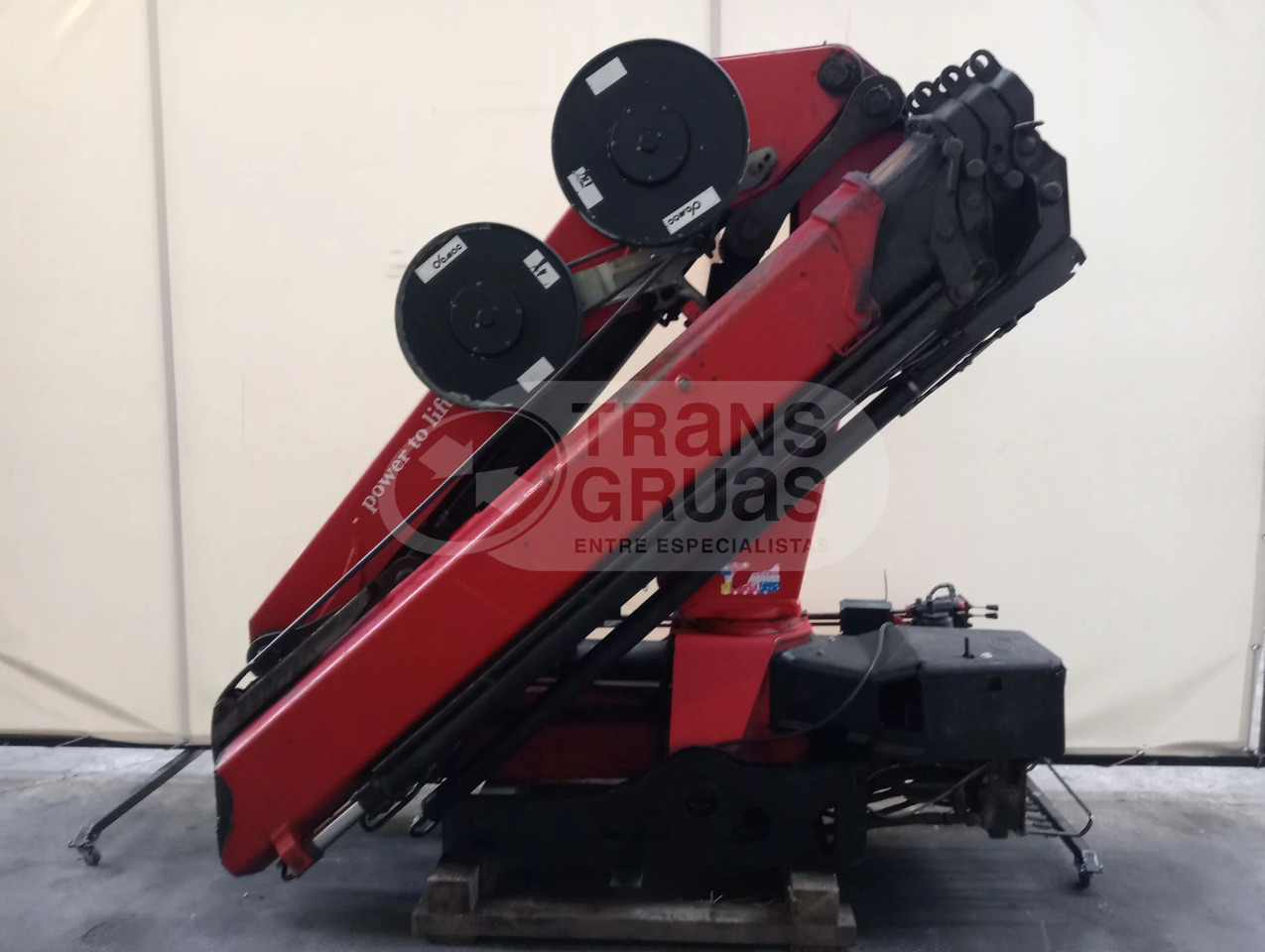 Grúa hidráulica HMF 2120 K4 - Gru per autocarro: foto 2 Grúa hidráulica HMF 2120 K4 - Gru per autocarro: foto 2