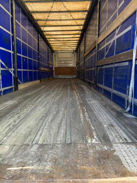 Fruehauf - Semirimorchio centinato: foto 2 Fruehauf - Semirimorchio centinato: foto 2