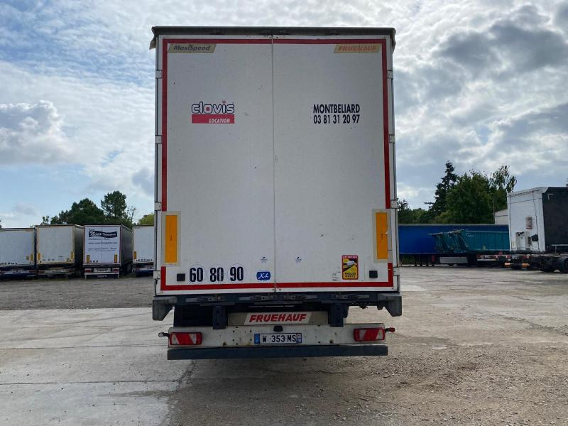 Fruehauf - Semirimorchio centinato: foto 3 Fruehauf - Semirimorchio centinato: foto 3