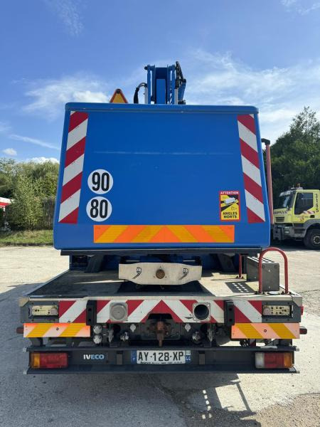 Iveco Eurocargo 100E18 - Piattaforma autocarrata: foto 3 Iveco Eurocargo 100E18 - Piattaforma autocarrata: foto 3