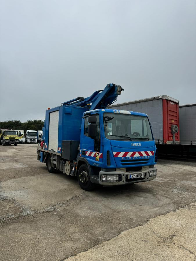 Iveco Eurocargo 100E19 - Piattaforma autocarrata: foto 3 Iveco Eurocargo 100E19 - Piattaforma autocarrata: foto 3