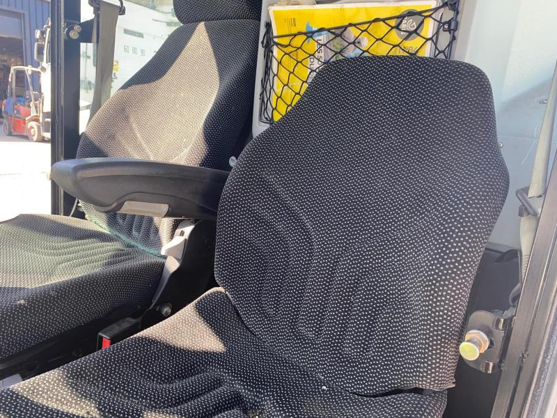 Mathieu Azura MC210 - Spazzatrice stradale: foto 4 Mathieu Azura MC210 - Spazzatrice stradale: foto 4