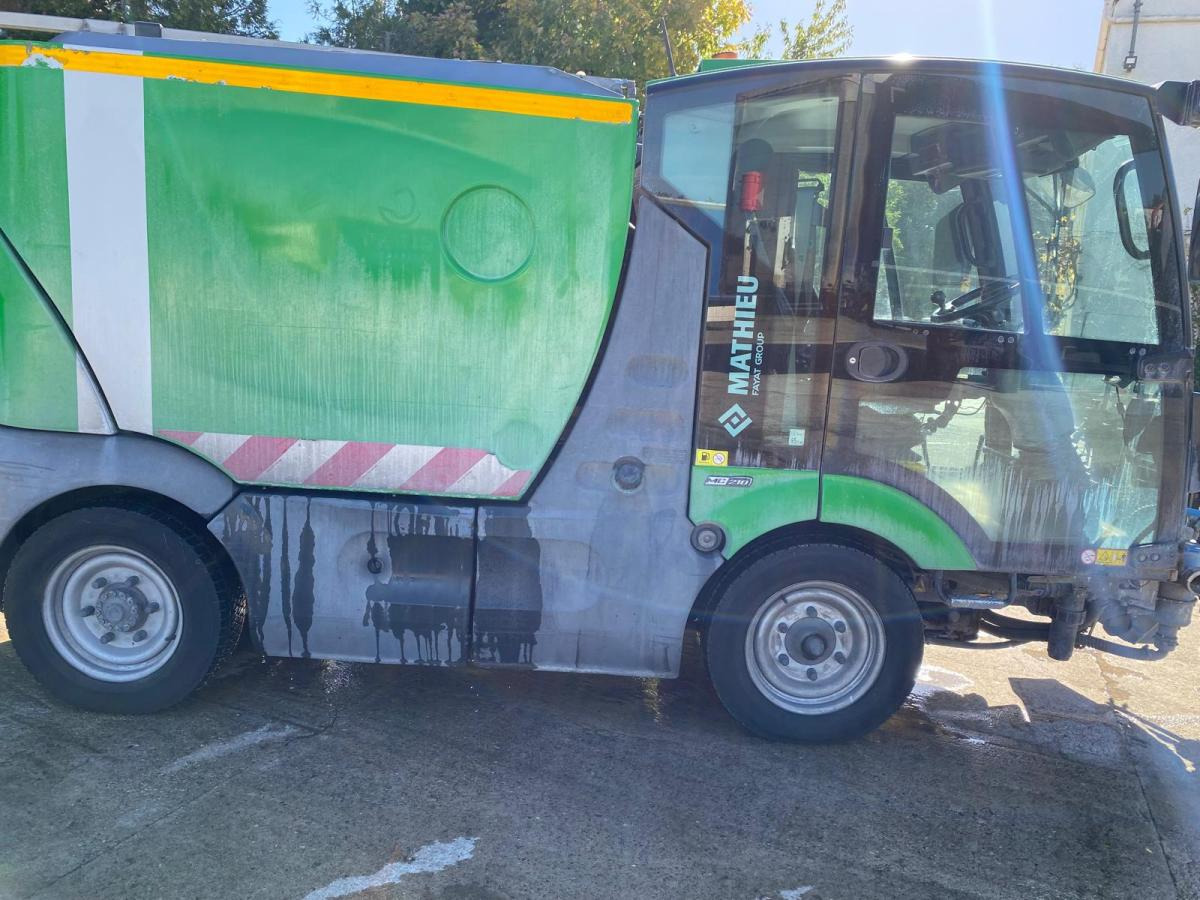 Mathieu Azura MC210 - Spazzatrice stradale: foto 2 Mathieu Azura MC210 - Spazzatrice stradale: foto 2