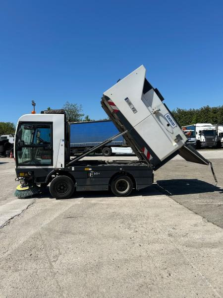 Schmidt Clingo 500 Compact 400 - Spazzatrice stradale: foto 2 Schmidt Clingo 500 Compact 400 - Spazzatrice stradale: foto 2
