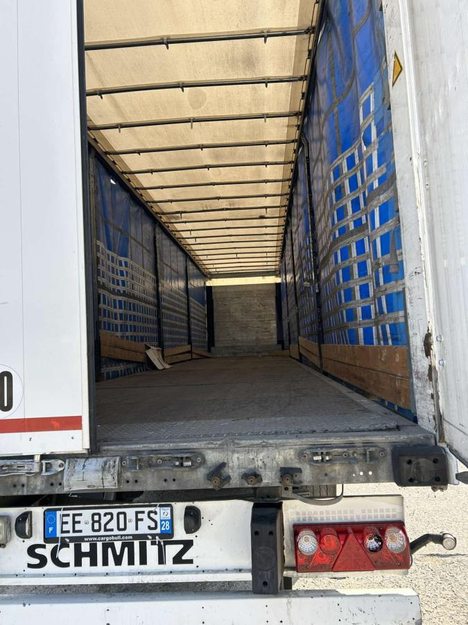 Schmitz Cargobull - Semirimorchio centinato: foto 2 Schmitz Cargobull - Semirimorchio centinato: foto 2