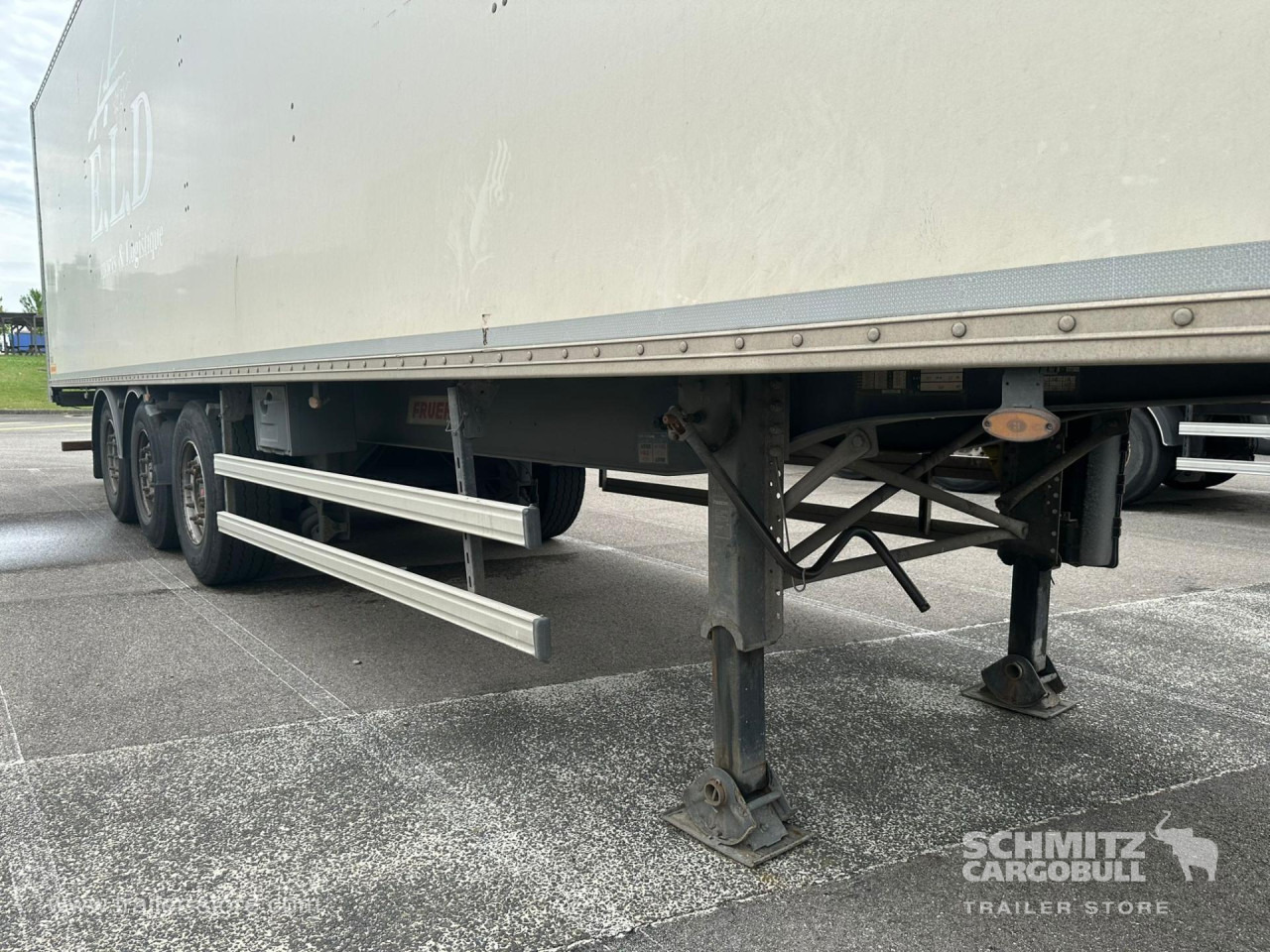 FRUEHAUF Dryfreight Standard - Semirimorchio furgonato: foto 2 FRUEHAUF Dryfreight Standard - Semirimorchio furgonato: foto 2