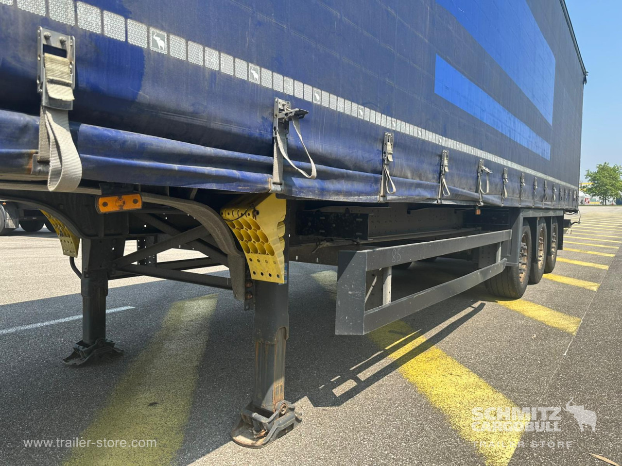 SCHMITZ Curtainsider Mega - Semirimorchio centinato: foto 3 SCHMITZ Curtainsider Mega - Semirimorchio centinato: foto 3