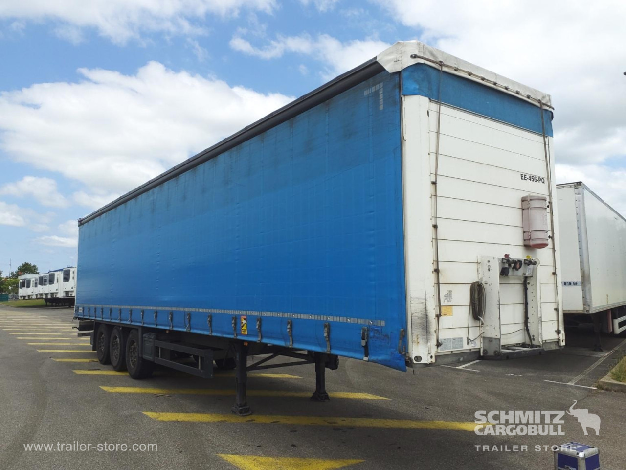 SCHMITZ Curtainsider Standard - Semirimorchio centinato: foto 1 SCHMITZ Curtainsider Standard - Semirimorchio centinato: foto 1