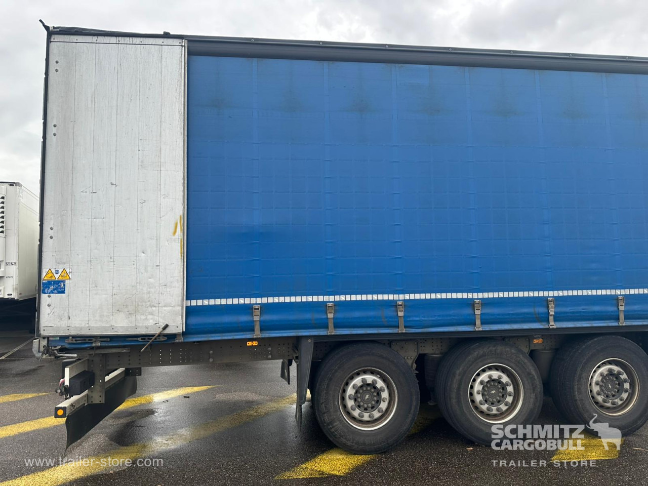 SCHMITZ Curtainsider Standard - Semirimorchio centinato: foto 4 SCHMITZ Curtainsider Standard - Semirimorchio centinato: foto 4