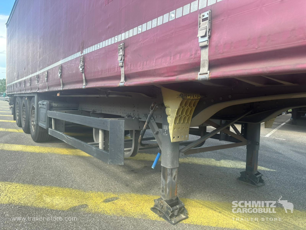 SCHMITZ Curtainsider Standard Taillift - Semirimorchio centinato: foto 2 SCHMITZ Curtainsider Standard Taillift - Semirimorchio centinato: foto 2
