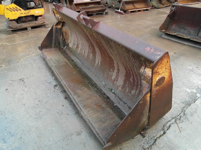 Case 580 - Benna per pala: foto 1 Case 580 - Benna per pala: foto 1