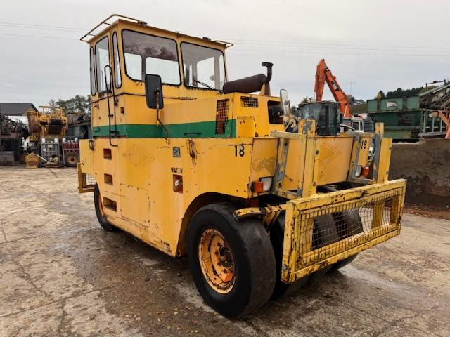 Hamm GRW 15 - Rullo gommato: foto 2 Hamm GRW 15 - Rullo gommato: foto 2