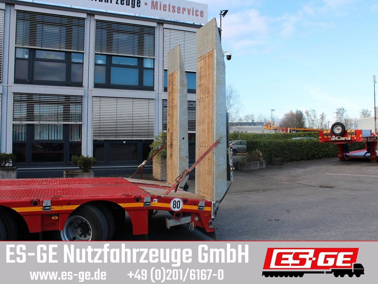 Faymonville MAX Trailer MAX110 Semi-Tieflader 1tlg. Rampen - Semirimorchio pianale ribassato: foto 4 Faymonville MAX Trailer MAX110 Semi-Tieflader 1tlg. Rampen - Semirimorchio pianale ribassato: foto 4