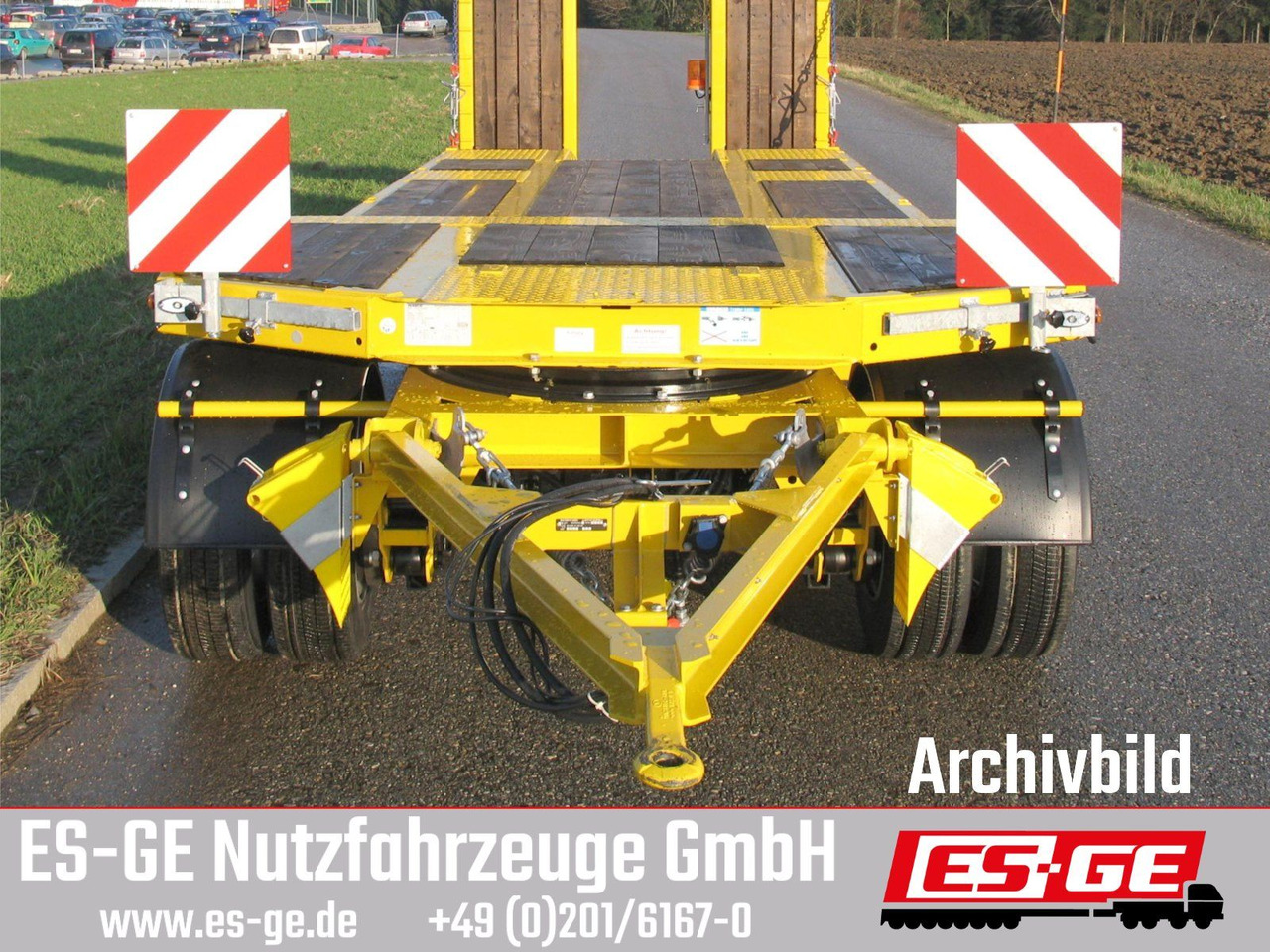 Schwarzmüller Tieflader mit gekröpftem Plateau - Rimorchio pianale ribassato: foto 3 Schwarzmüller Tieflader mit gekröpftem Plateau - Rimorchio pianale ribassato: foto 3