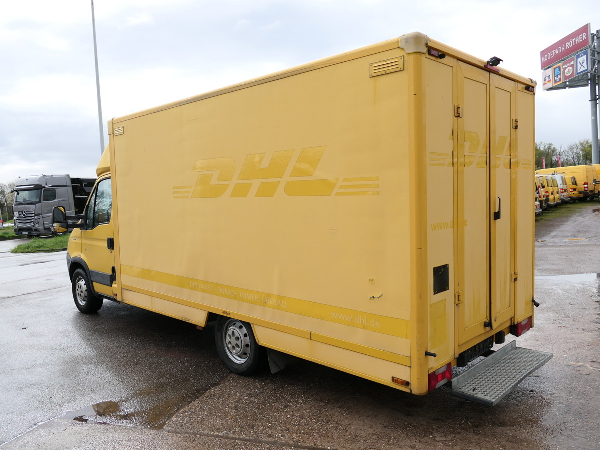 IVECO Daily 35 S11 C30C AUTOMATIK GETRIEBESCHADEN Rega - Furgone box: foto 5 IVECO Daily 35 S11 C30C AUTOMATIK GETRIEBESCHADEN Rega - Furgone box: foto 5