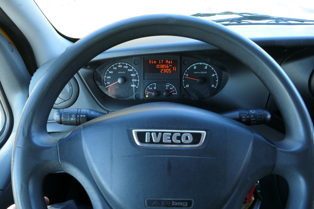 Furgone box IVECO Daily 35 S11 C30C AUTOMATIK KAMERA Regale LUFT D: foto 11 Furgone box IVECO Daily 35 S11 C30C AUTOMATIK KAMERA Regale LUFT D: foto 11