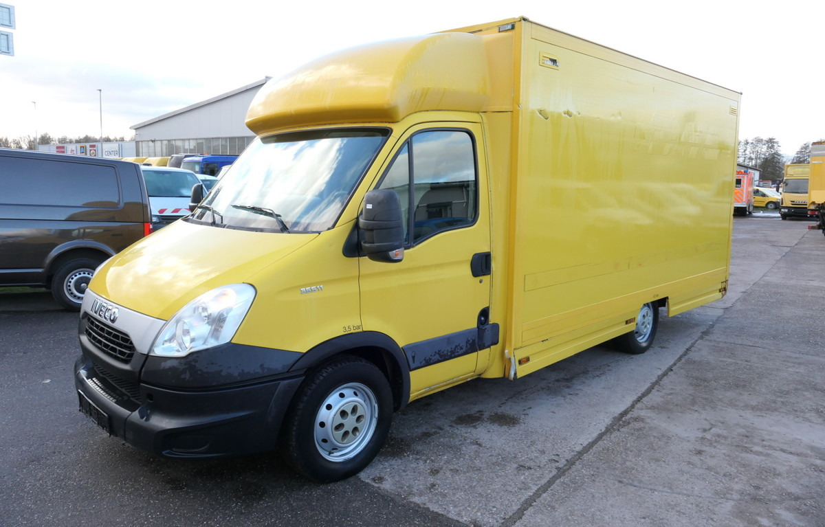 IVECO Daily 35 S11 C30C AUTOMATIK KAMERA Regale LUFT D - Furgone box: foto 1 IVECO Daily 35 S11 C30C AUTOMATIK KAMERA Regale LUFT D - Furgone box: foto 1