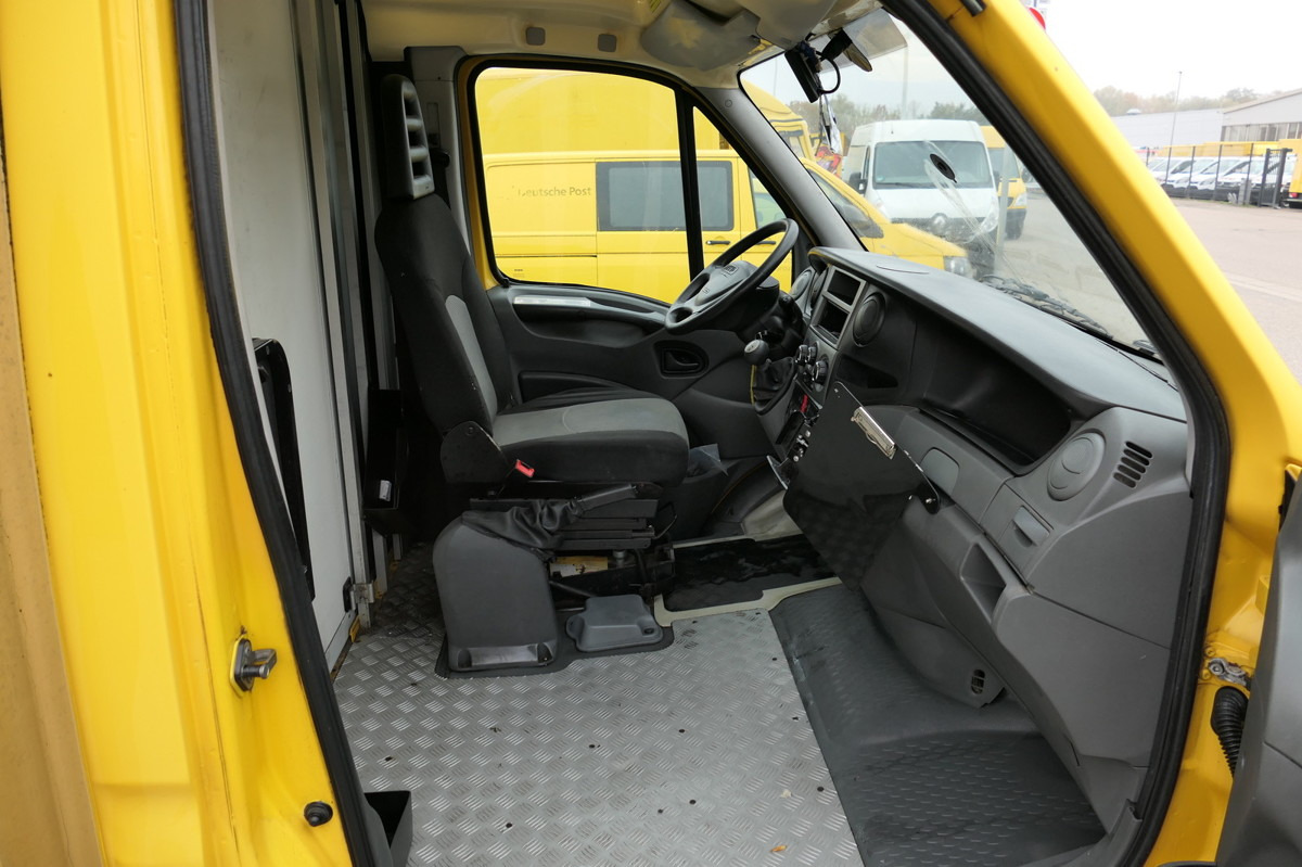 IVECO Daily 35 S11 C30C AUTOMATIK KAMERA Regale LUFT D - Furgone box: foto 5 IVECO Daily 35 S11 C30C AUTOMATIK KAMERA Regale LUFT D - Furgone box: foto 5
