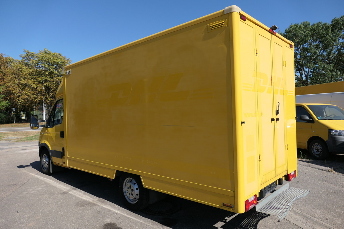 IVECO Daily 35 S11 C30C AUTOMATIK KAMERA Regale LUFT D - Furgone box: foto 4 IVECO Daily 35 S11 C30C AUTOMATIK KAMERA Regale LUFT D - Furgone box: foto 4