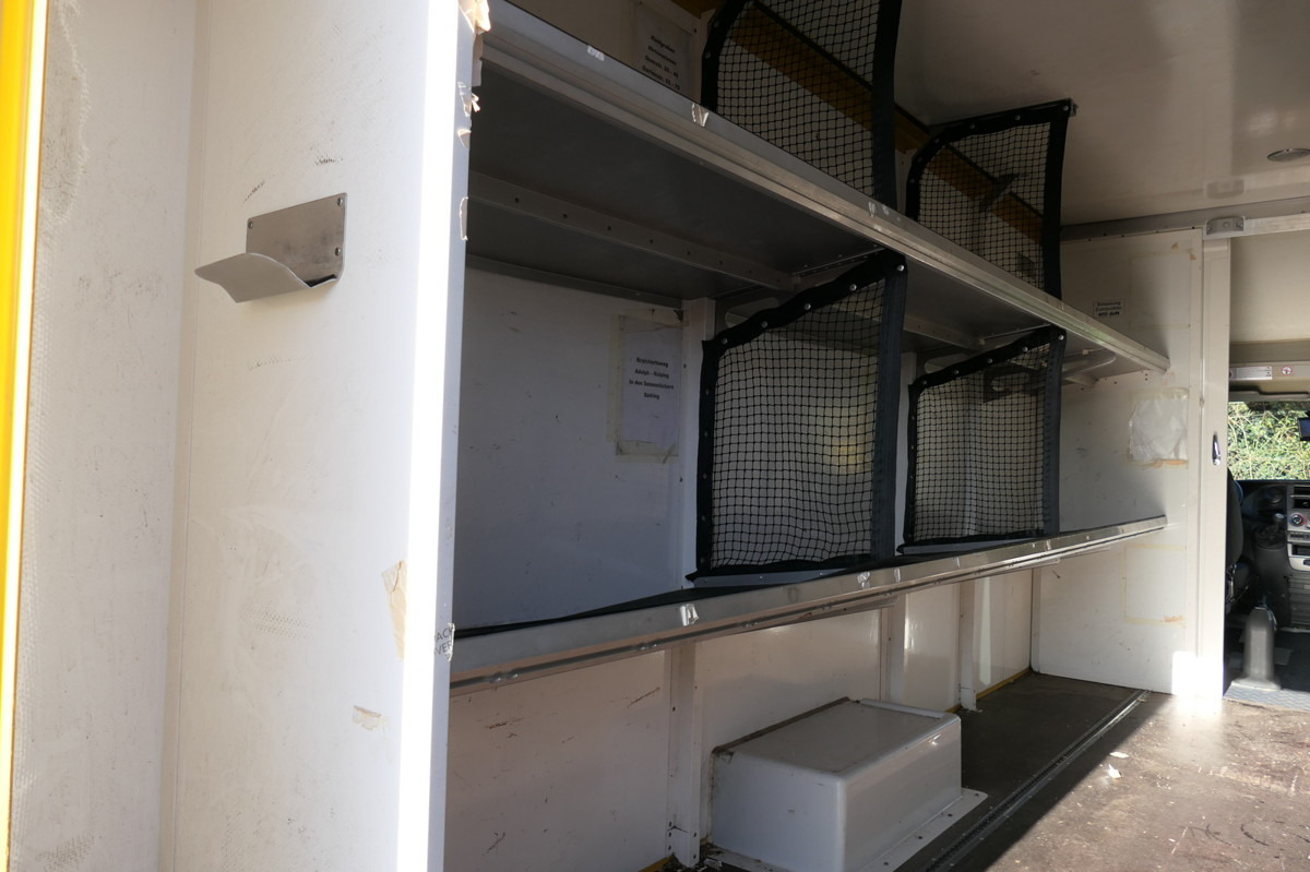 Furgone box IVECO Daily 35 S11 C30C AUTOMATIK KAMERA Regale LUFT D: foto 7 Furgone box IVECO Daily 35 S11 C30C AUTOMATIK KAMERA Regale LUFT D: foto 7