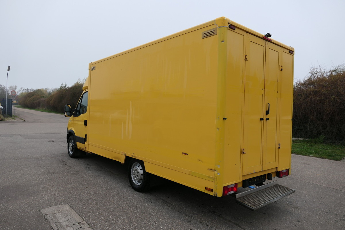 IVECO Daily 35 S11 C30C AUTOMATIK KAMERA Regale LUFT D - Furgone box: foto 4 IVECO Daily 35 S11 C30C AUTOMATIK KAMERA Regale LUFT D - Furgone box: foto 4