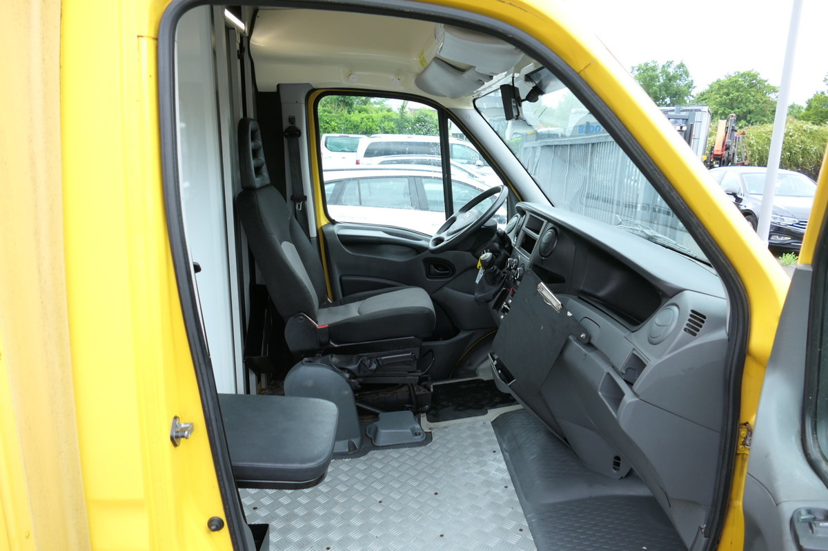 IVECO Daily 35 S11 C30C Kurz AUTOMATIK KAMERA Regale L - Furgone box: foto 5 IVECO Daily 35 S11 C30C Kurz AUTOMATIK KAMERA Regale L - Furgone box: foto 5