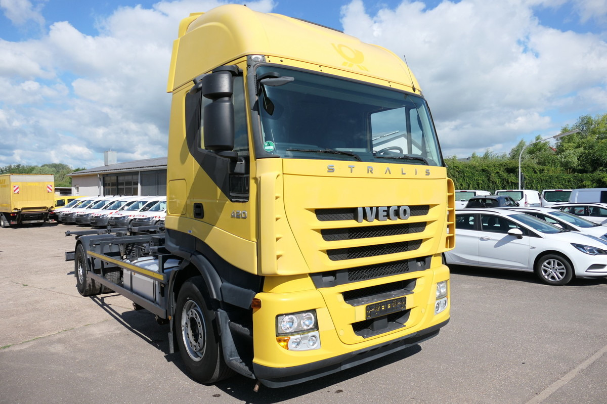 IVECO Stralis AS 190 S 420 ECO LBW AHK KLIMA INTARDER - Autocarro portacontainer/ Caisse interchangeable: foto 2 IVECO Stralis AS 190 S 420 ECO LBW AHK KLIMA INTARDER - Autocarro portacontainer/ Caisse interchangeable: foto 2