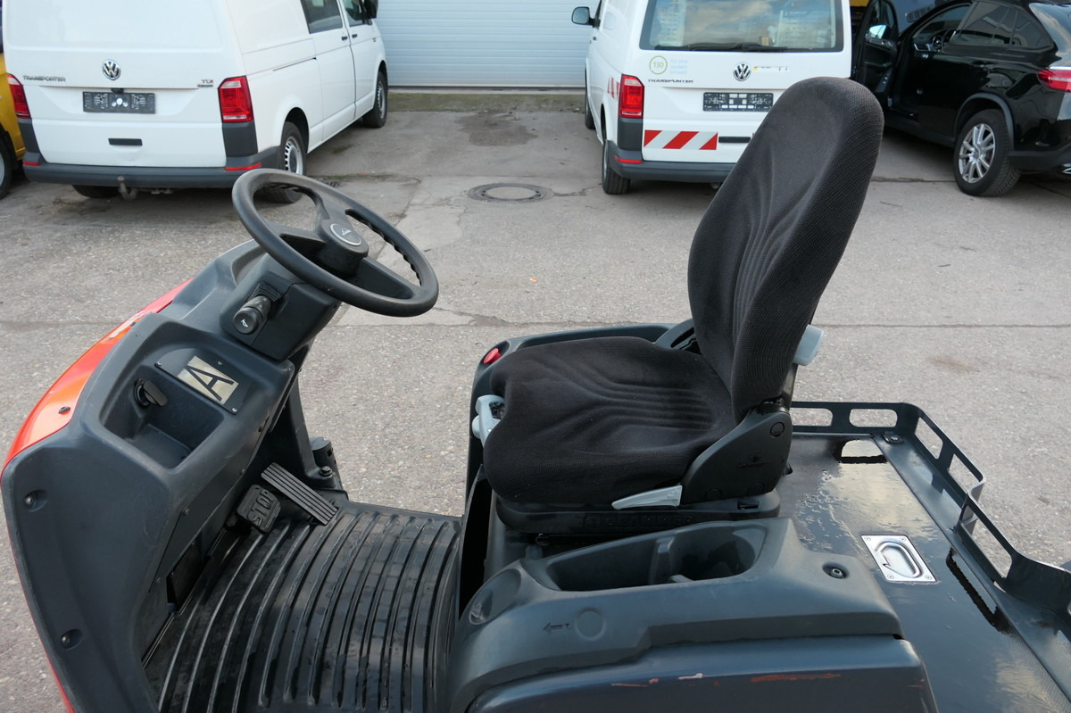 LINDE P 60 Z Schlepper Batterie 11/2019 - Trattore elettrico: foto 5 LINDE P 60 Z Schlepper Batterie 11/2019 - Trattore elettrico: foto 5