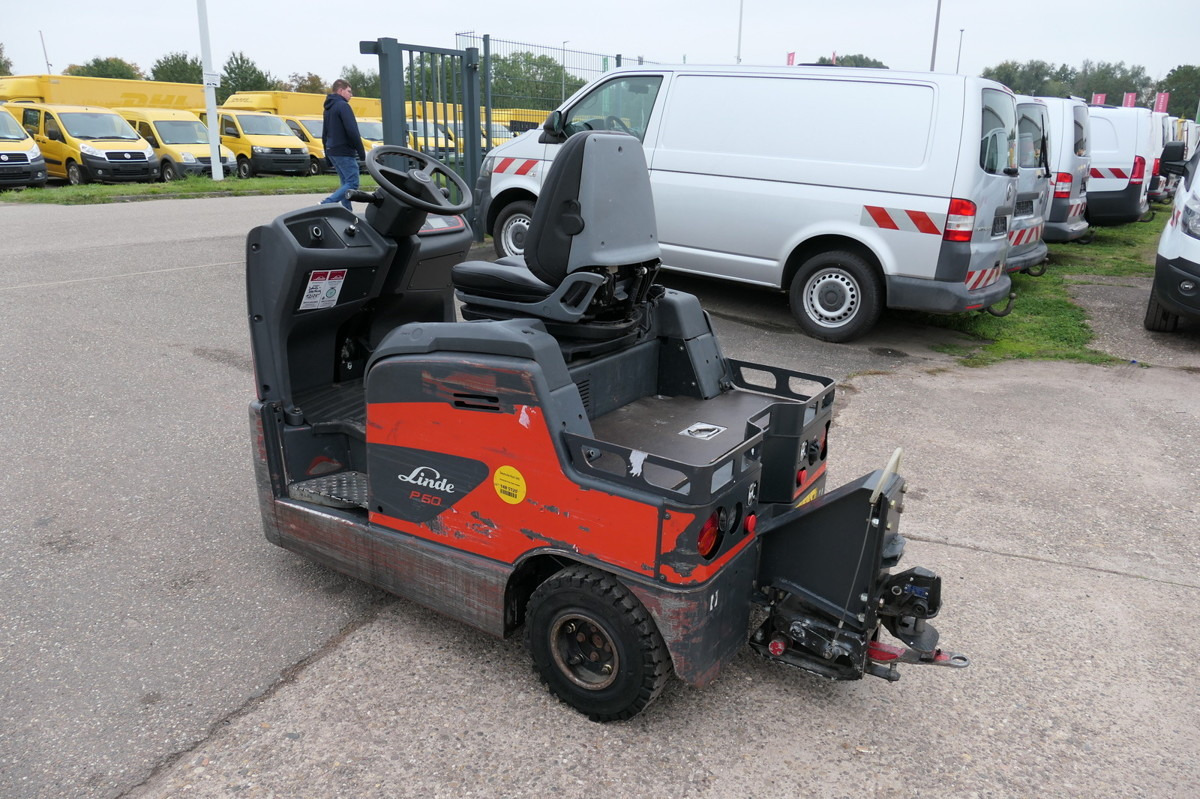 LINDE P 60 Z Schlepper Batterie 33/2019 - Trattore elettrico: foto 3 LINDE P 60 Z Schlepper Batterie 33/2019 - Trattore elettrico: foto 3