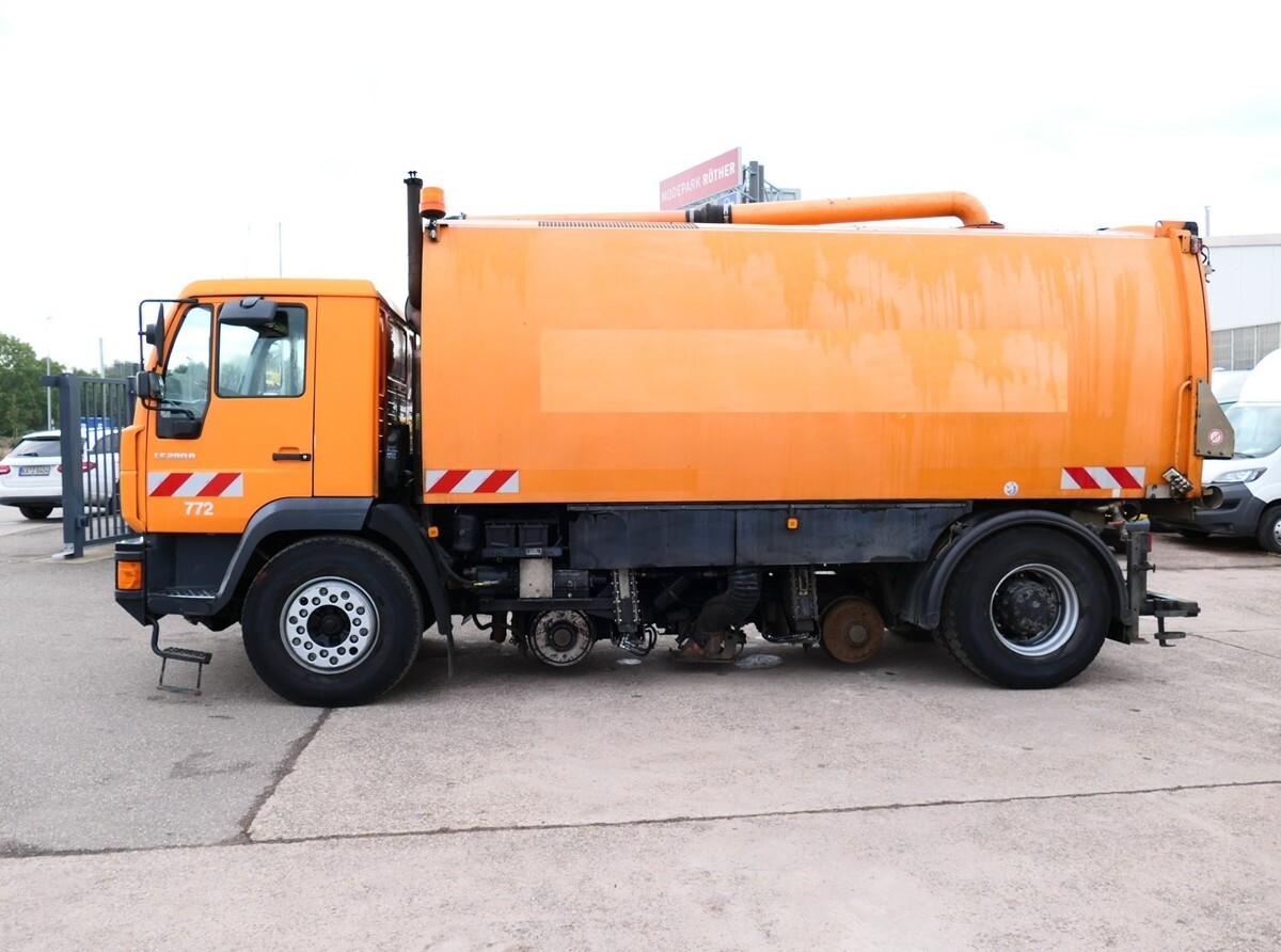 MAN 18.285 LLC LE280B ZW SCHIENENREINIGER SCHÖRLING - Autospurgo: foto 1 MAN 18.285 LLC LE280B ZW SCHIENENREINIGER SCHÖRLING - Autospurgo: foto 1