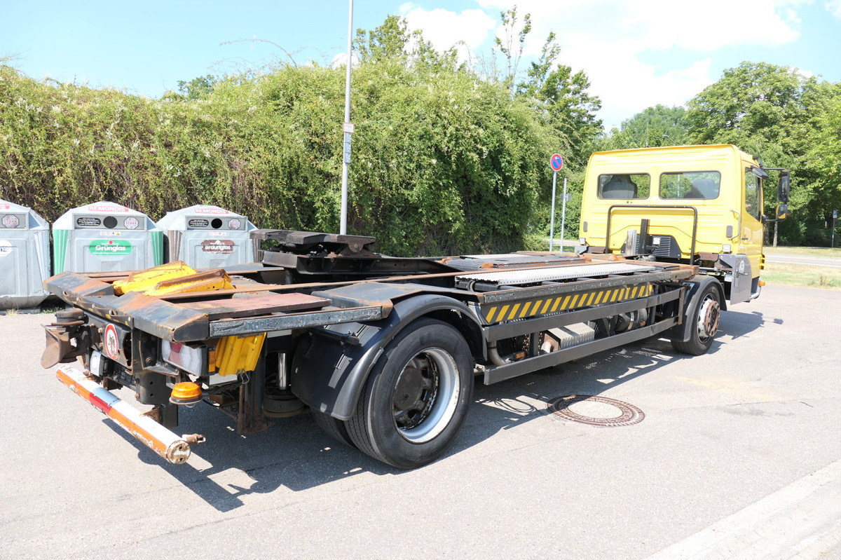 MERCEDES-BENZ KAMAG WBH 25 Wiesel Terberg Umsetzfahrz. Sattelk - Autocarro portacontainer/ Caisse interchangeable: foto 4 MERCEDES-BENZ KAMAG WBH 25 Wiesel Terberg Umsetzfahrz. Sattelk - Autocarro portacontainer/ Caisse interchangeable: foto 4
