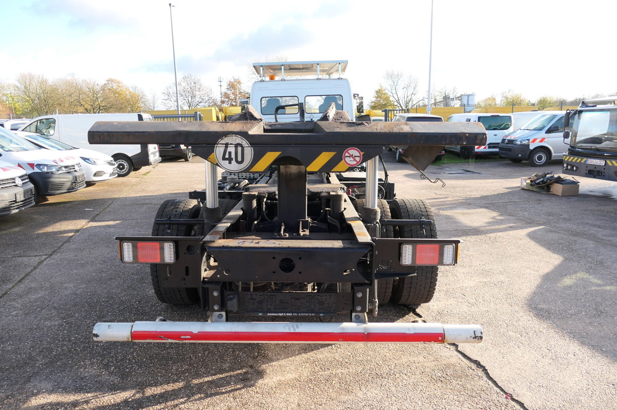 MERCEDES-BENZ Kamag Wiesel WBH 25 E4-D - Autocarro portacontainer/ Caisse interchangeable: foto 3 MERCEDES-BENZ Kamag Wiesel WBH 25 E4-D - Autocarro portacontainer/ Caisse interchangeable: foto 3